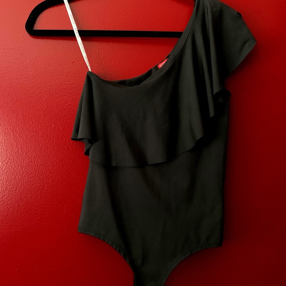 GUESS One Shoulder Bodysuit